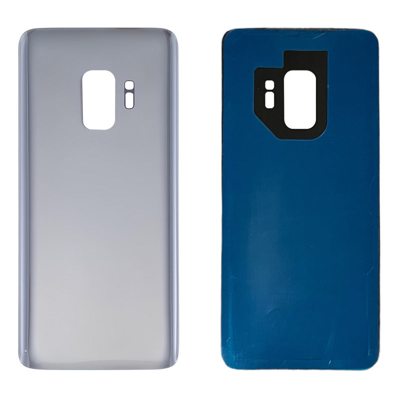 Tapa Trasera Compatible Con Samsung S9 Sm- G960 en color plata con pegamento para su facil instalación.