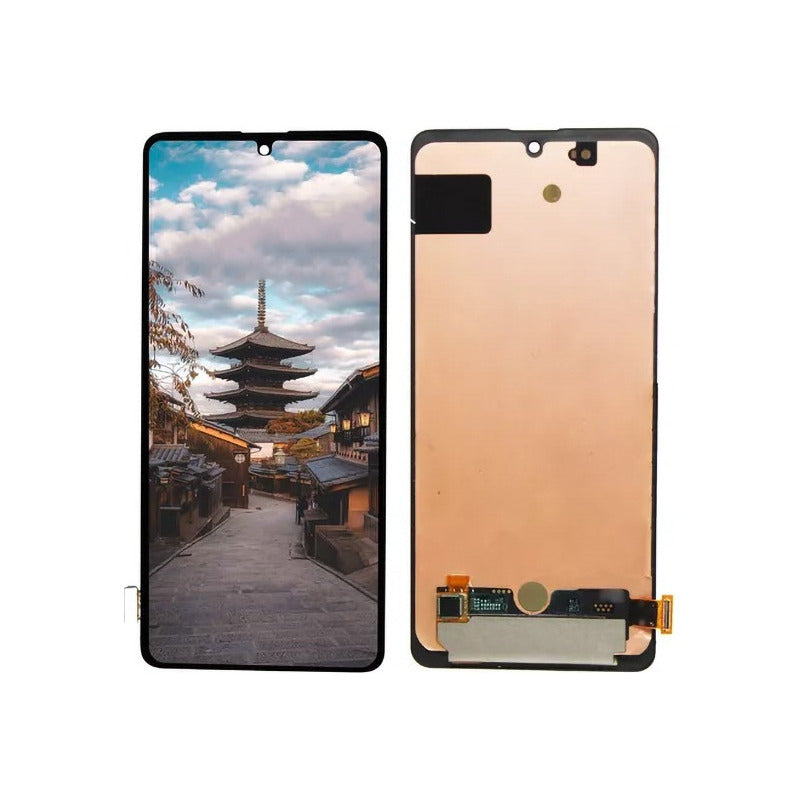 De un lado un fondo de pantalla de una calle con casas y del otro la parte posterior del componente