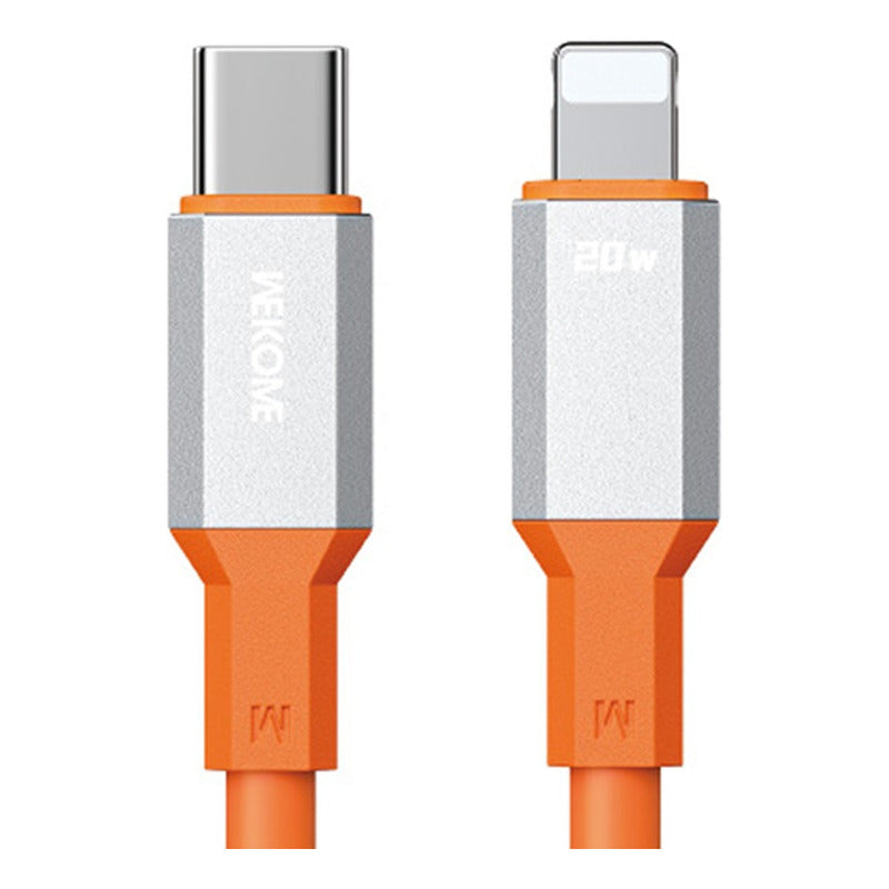 Vista detallada del Cable de Datos PD20W de Silicona Serie Tint II WDC-17PD color naranja, mostrando sus dos conectores: USB tipo C y conector Lightning.